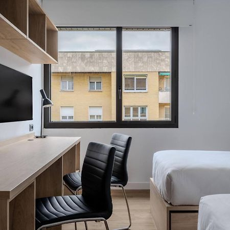 Micampus Pamplona Student Residence Bagian luar foto