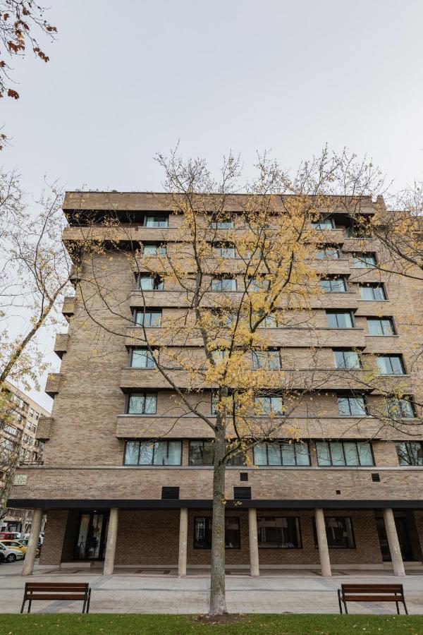 Micampus Pamplona Student Residence Bagian luar foto