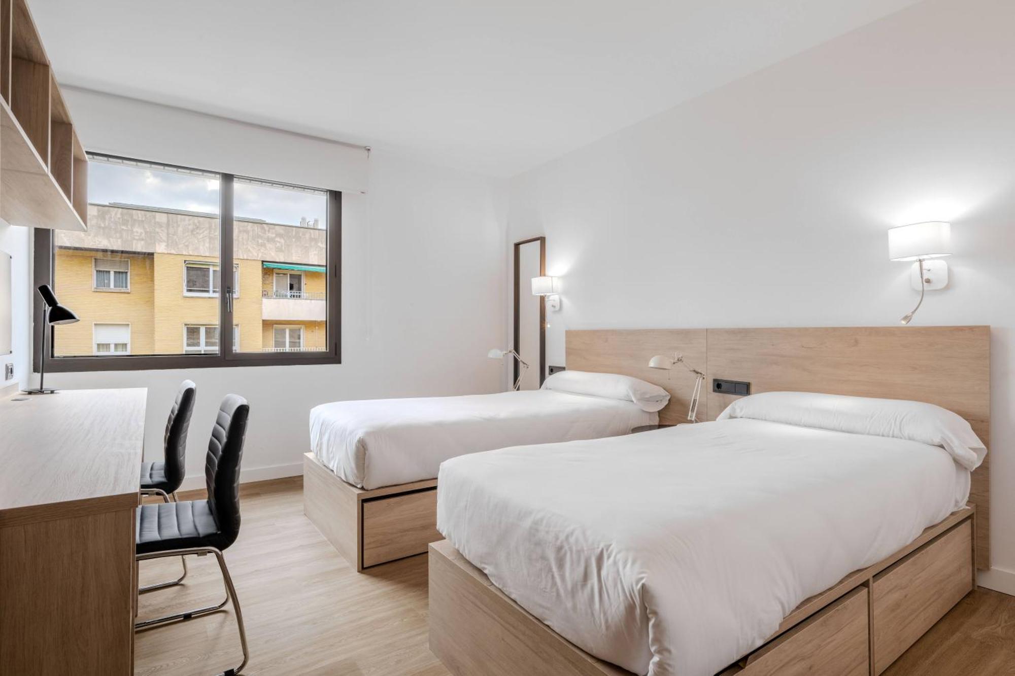 Micampus Pamplona Student Residence Bagian luar foto