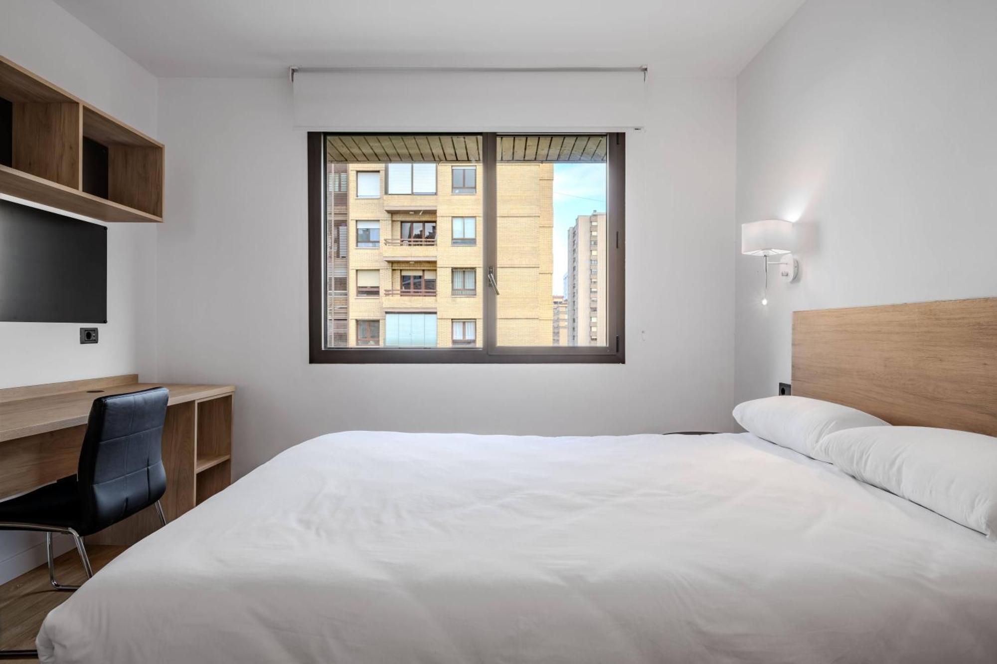Micampus Pamplona Student Residence Bagian luar foto